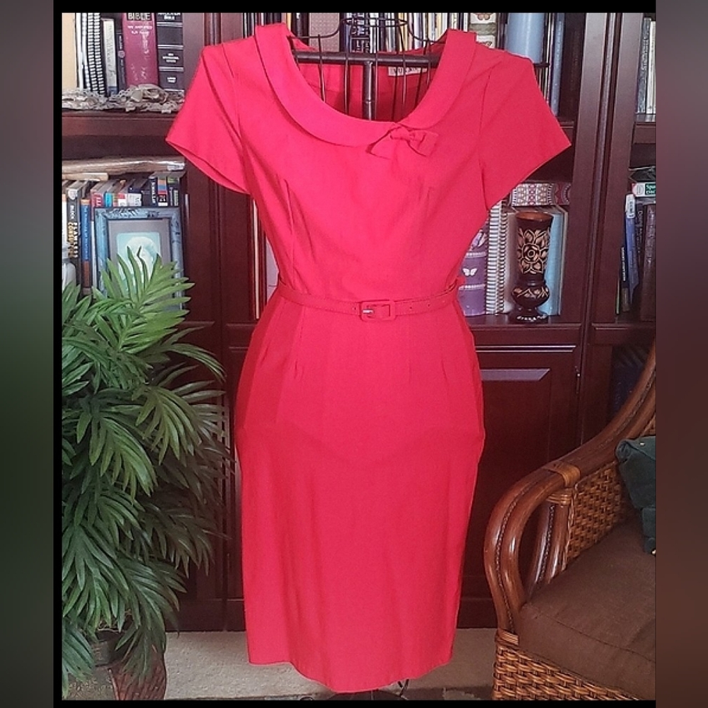 MUXXN Cherry Red 🍒 Retro Audry Hepburn Style Short Sleeved Sheath Dress👗